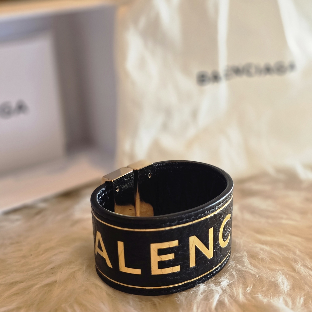 Balenciaga Black and Gold Bracelet - Picture 5 of 7